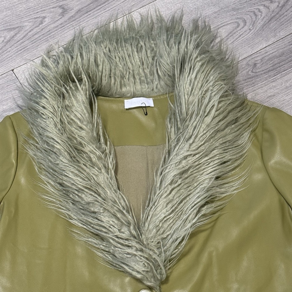 Isalis Faux Green Leather Trench Coat With Fur Collar Cuffs Foxy Y2K NWOT M/LG - Picture 7 of 12